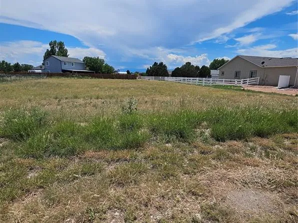 242 W Calle De Camelia, Pueblo West, CO 81007