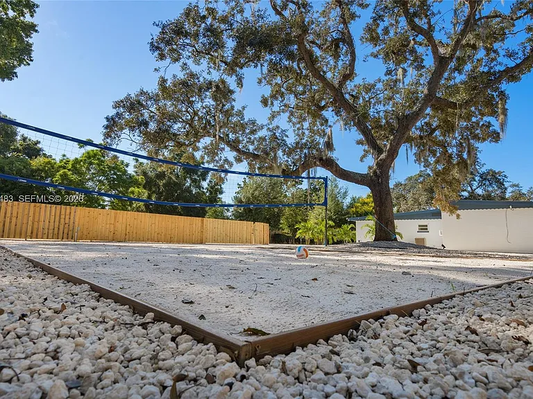 4255 Wee St — Photo 38