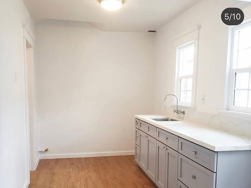 1st image of 1652 W 37th St