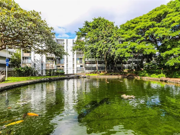 647 Kunawai Ln #B203, Honolulu, HI 96817