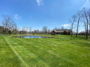 6890 Lewis Center Rd, Galena, OH 43021