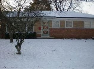 2199 Farnsworth Ln, Northbrook, IL 60062