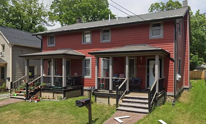 38 Brook St #38