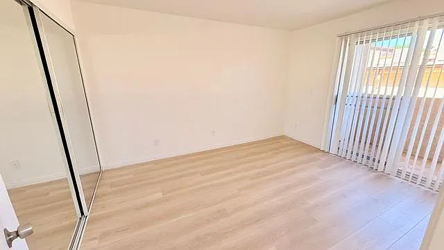 11258 Morrison St #104 — Photo 13