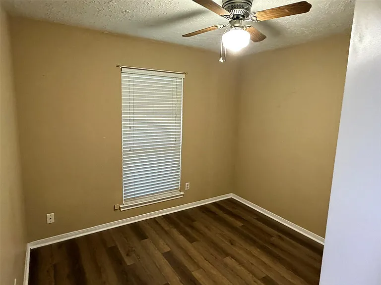 116 Lasso St — Photo 17