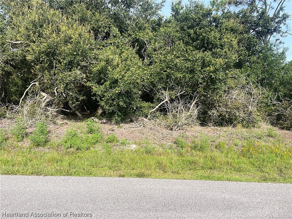 2nd image of 1064 Wildflower St