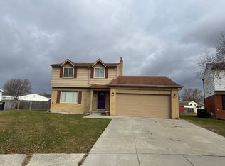 5057 Chippewa Ct, Sterling Heights, MI 48310