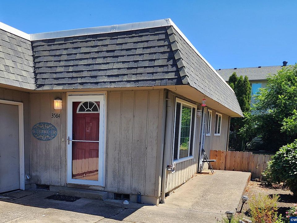 1st image of 3584 Chiefs Ct NE