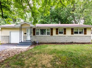 1459 E Broadmoor St, Springfield, MO 65804