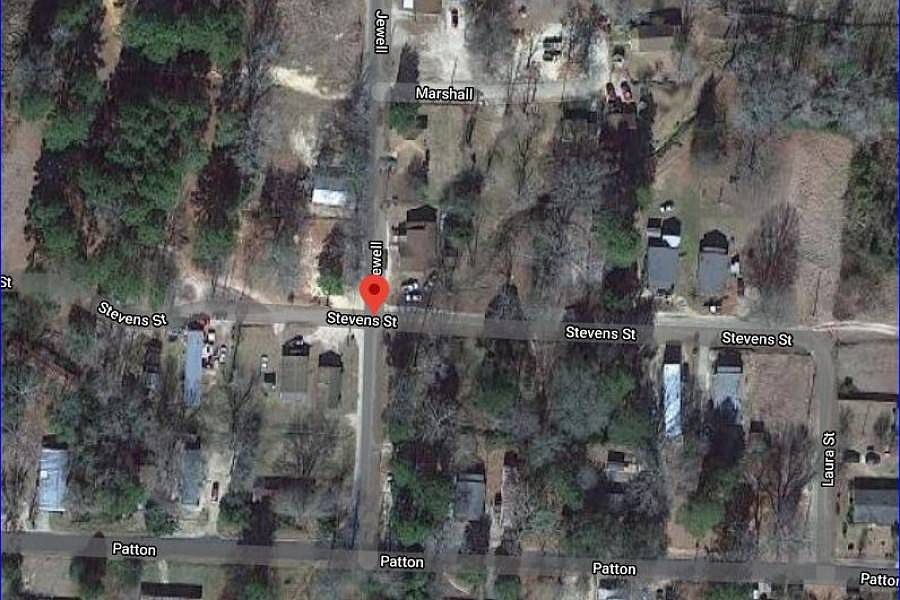 2nd image of Stevens St