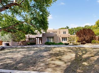 1115 Roadrunner Ln NW, Los Ranchos De Albuquerque, NM 87107