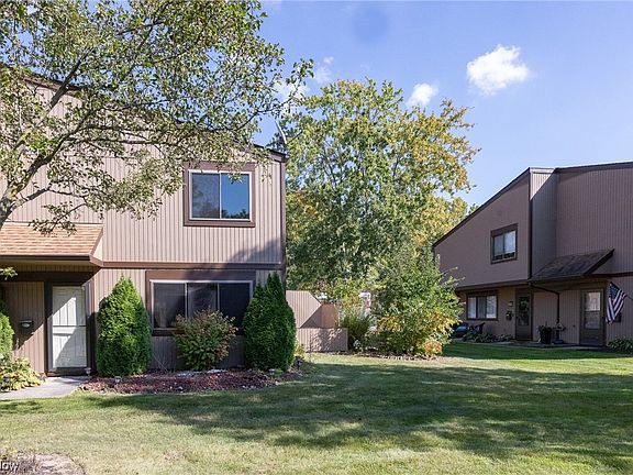 2nd image of 26678 Lake Of The Falls Blvd