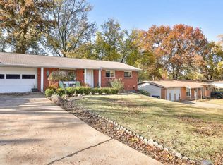 1035 Tempo Dr, Saint Louis, MO