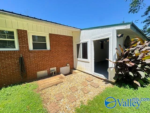 412 Ewing St NW — Photo 41