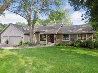 9012 Hyland Creek Rd, Bloomington, MN 55437