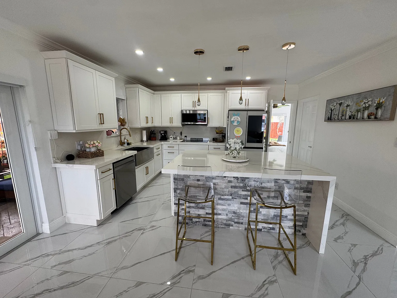 3 bed, 1296 sqft, $4,500 — Photo 3