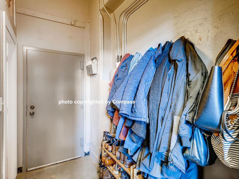 1st image of 1513 N Western Ave #205A
