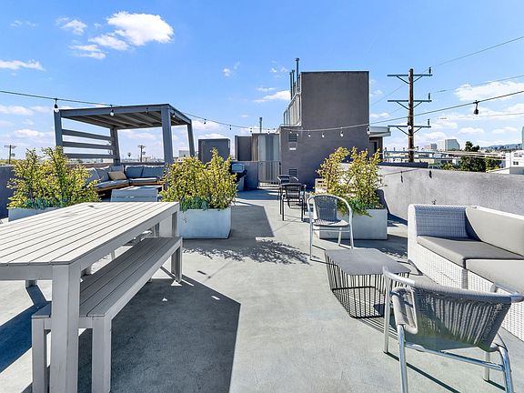 3rd image of 11776 Idaho Ave #301
