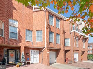 3226 Chaucer St, Philadelphia, PA 19145