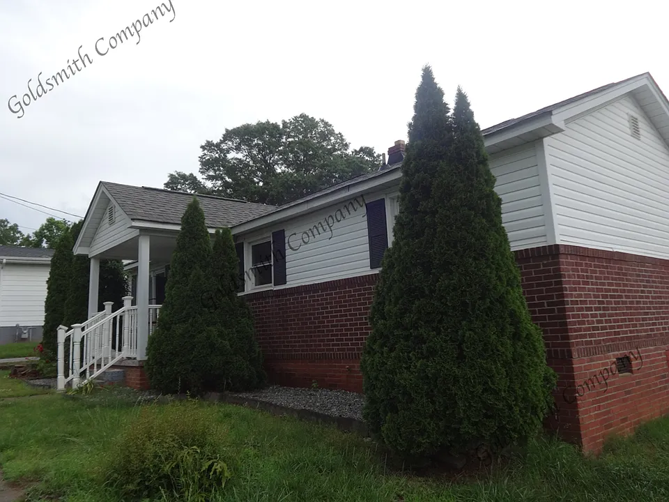11 Berea Dr