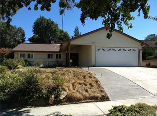 304 Navajo Springs Rd, Diamond Bar, CA 91765