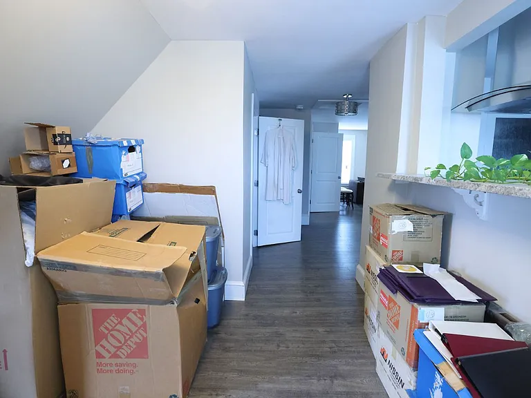 20-22 Lafayette Rd #3 — Photo 5