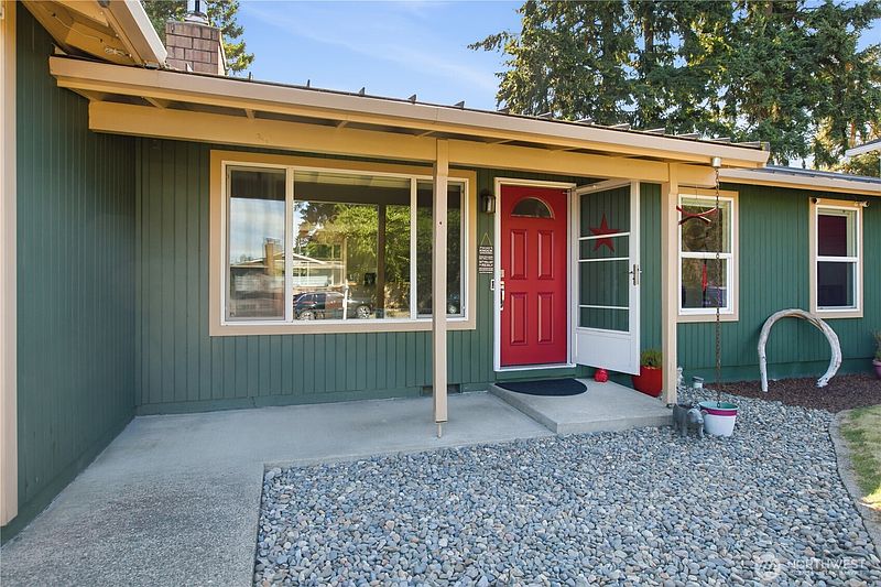 3rd image of 28504 23rd Avenue S
