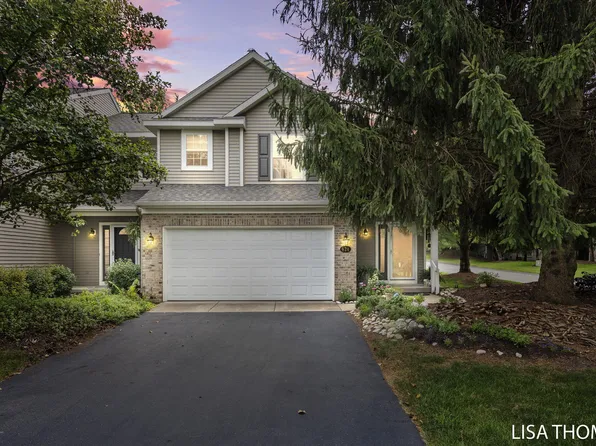 624 Abbey Mill Dr SE #11, Ada, MI 49301