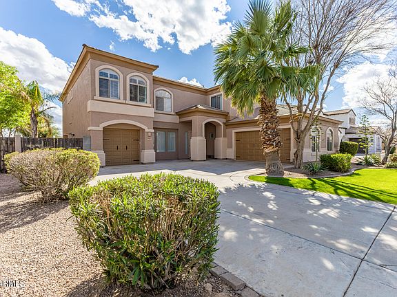 3rd image of 949 E BENRICH Drive
