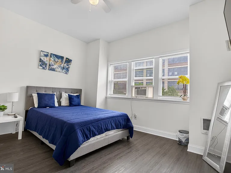 3138 W Allegheny Ave #B — Photo 17