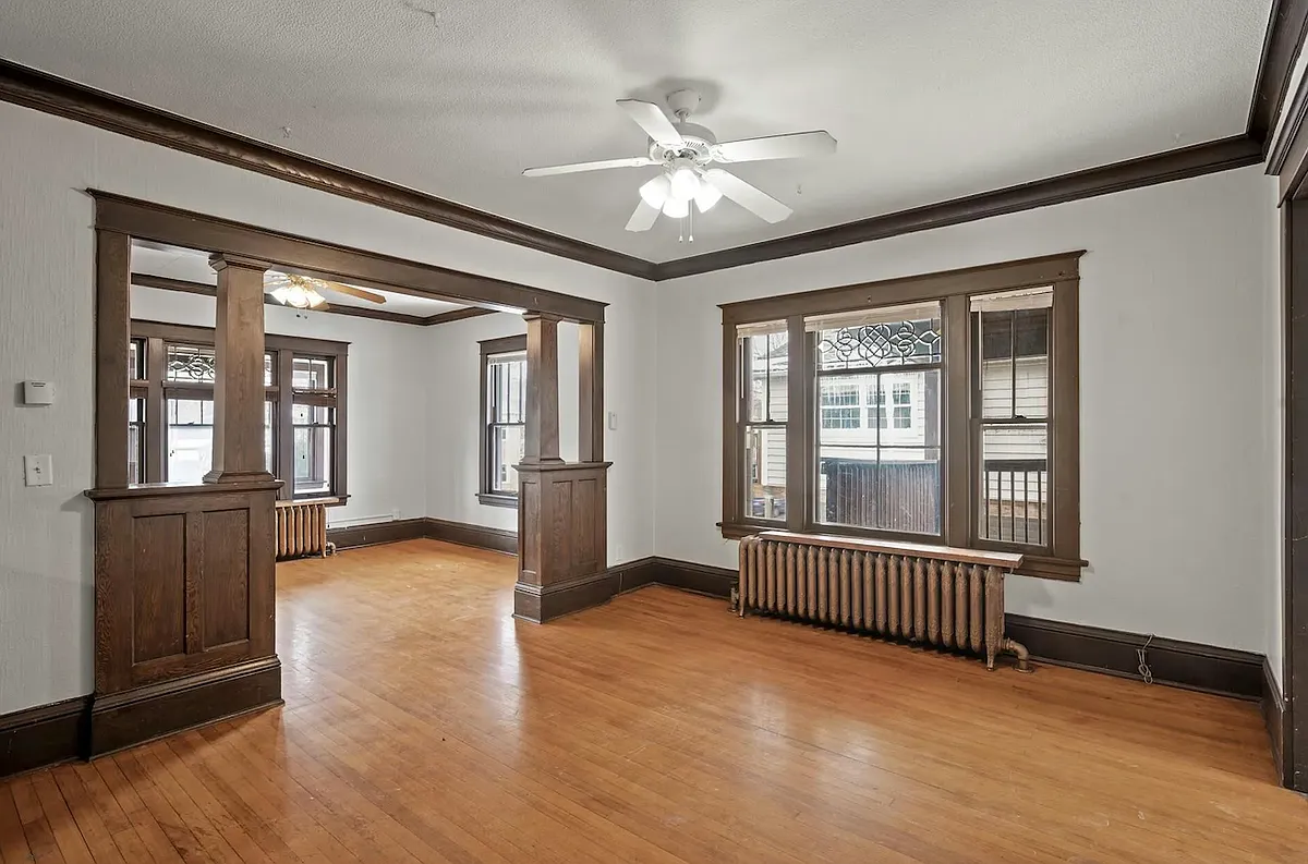 Building Photo - 1309 W 28th St #1