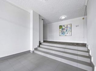 2040 Eglinton Ave W #103, Toronto, ON M6E2K5