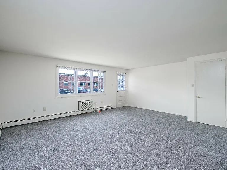 Schoolhouse Apartments — Photo 4