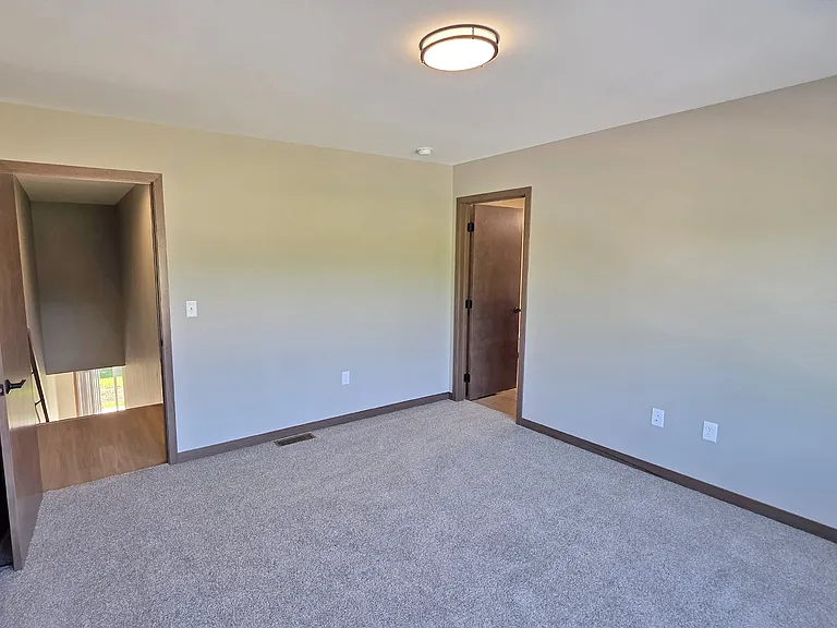 Cloverfield Townhomes — Photo 17
