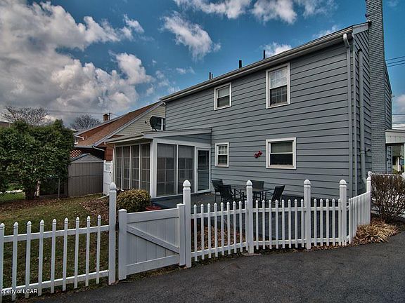 4th image of 799 Woodland Dr
