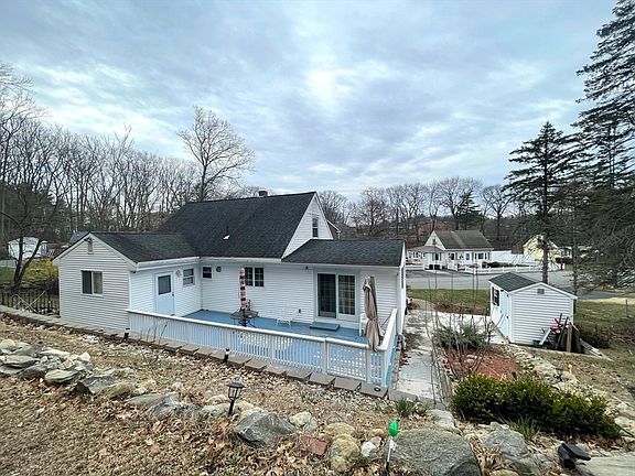 4th image of 2 Mooney Rd