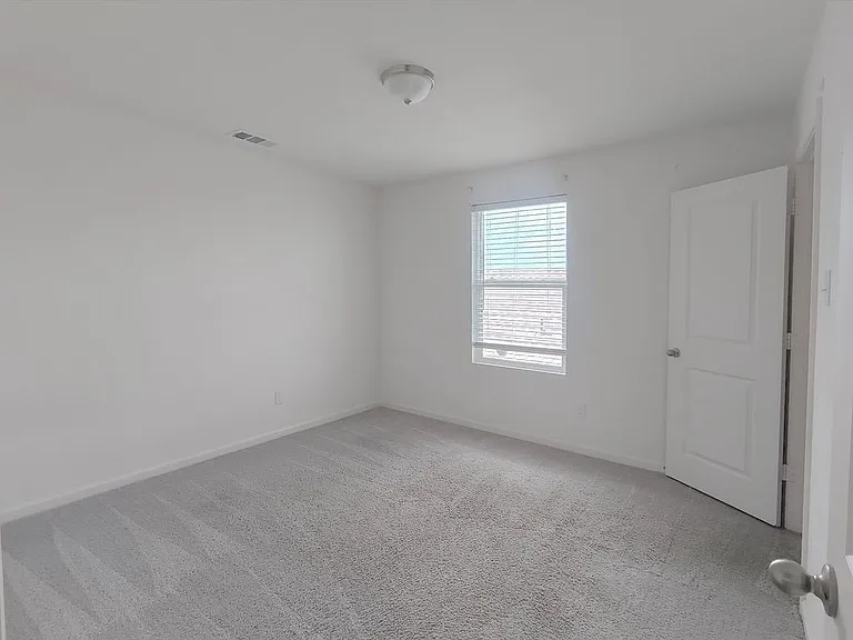 1809 Chapel Hill Rd — Photo 25