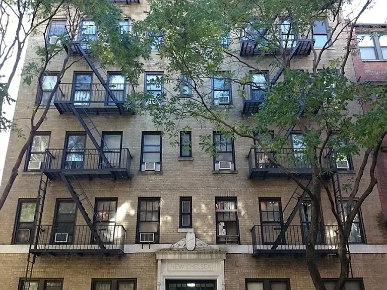 342 W 21st St #1D — Photo 9