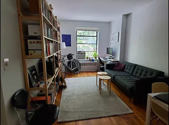 Rented by CNYC Apartments | media 12
