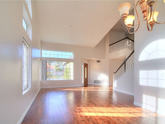 3rd image of 14141 Lauramore Ct