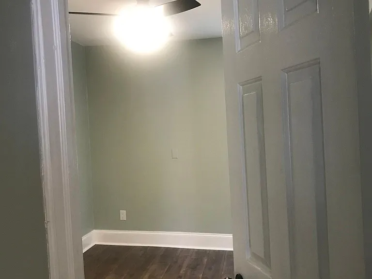 126 Conarroe St #1 — Photo 11