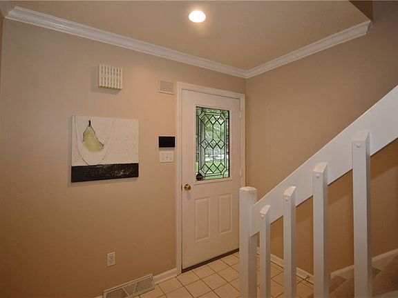 2nd image of 1620 Stone Mansion Dr