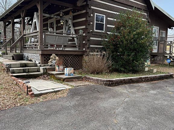 2nd image of 1419 Griffin Rd