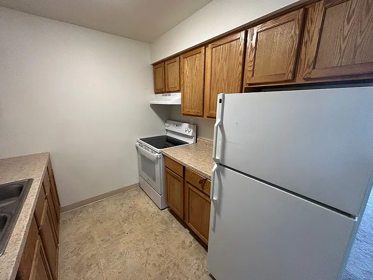 2320 Woodrow Ct — Photo 39