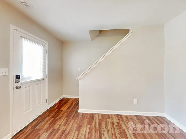 12437 Stumptown Rd — Photo 2