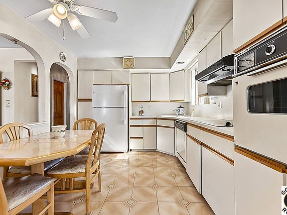 2nd image of 1665 156th St #1