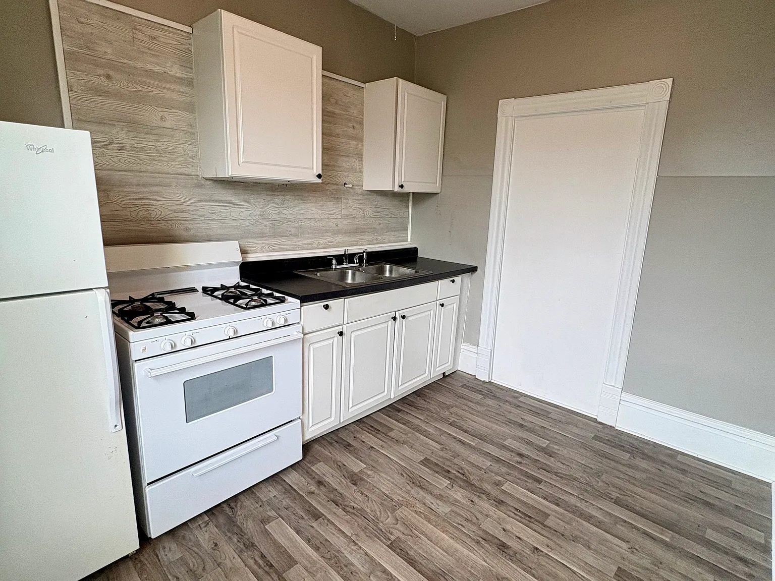 709 Union Street — Photo 3