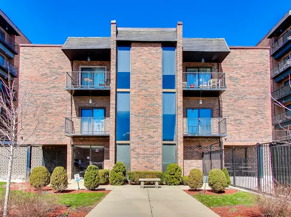 7908 W North Ave APT 201C, Elmwood Park, IL 60707