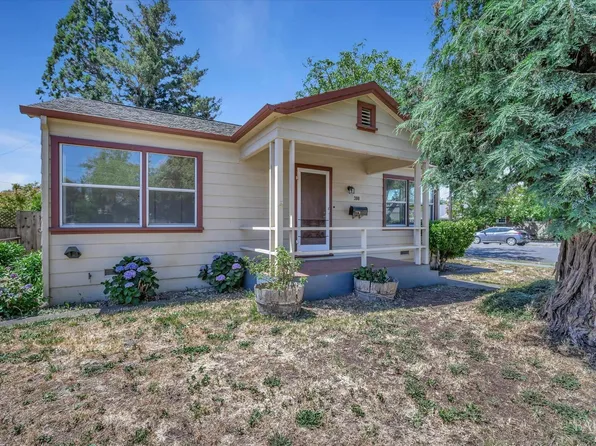 300 Haydon Street, Healdsburg, CA 95448