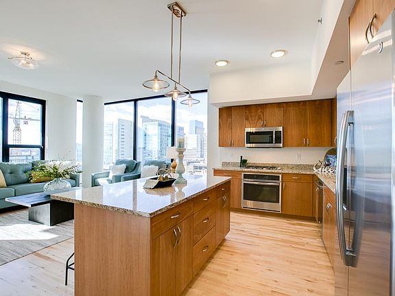 4th image of 740 Portland Ave Unit 1007